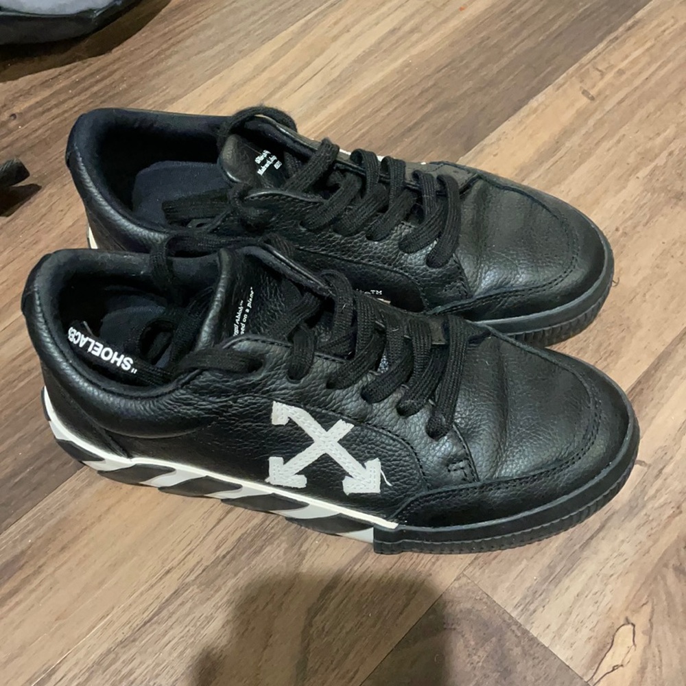 Size 37 (6.5) women’s Off White sneakers.